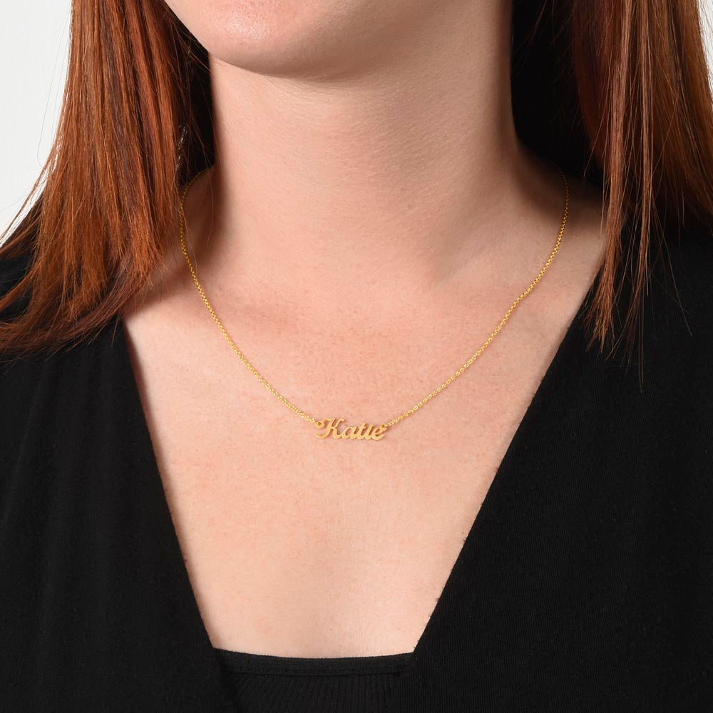 Custom name necklace pendant close-up